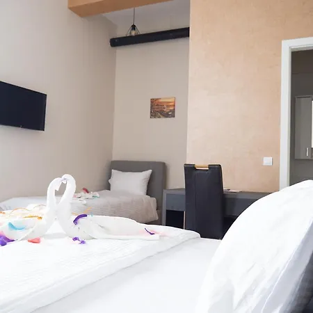 Hotel Rezime 3*
